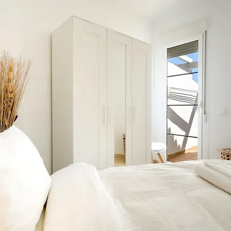 Newly Renovated Apt W Amazing Panoramic Sea Views! Apartment Manilva